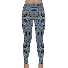 Oriental Ornate Pattern Classic Yoga Leggings by dflcprints