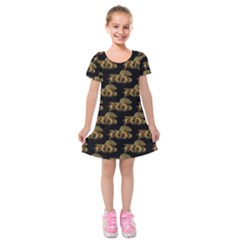 Dragon Motif Print Pattern Kids  Short Sleeve Velvet Dress by dflcprintsclothing