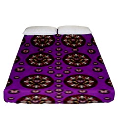 Hearts Of Metal And Flower Wreaths In Love Fitted Sheet (king Size)