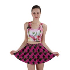 Black Rose Pink Mini Skirt by snowwhitegirl