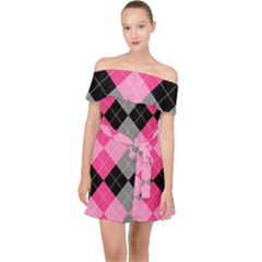 Seamless-argyle-pattern Off Shoulder Chiffon Dress by Vaneshart