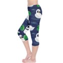 Swan Pattern Elegant Design Capri Leggings  View3