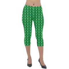 Green Christmas Tree Pattern Background Lightweight Velour Capri Leggings  by pakminggu