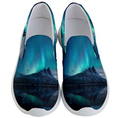 Aurora Borealis Mountain Reflection Men s Lightweight Slip Ons by Grandong