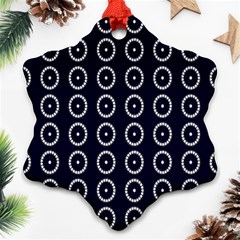 Sharp Circles Snowflake Ornament (two Sides)