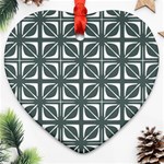 Pattern 167 Ornament (Heart) Front